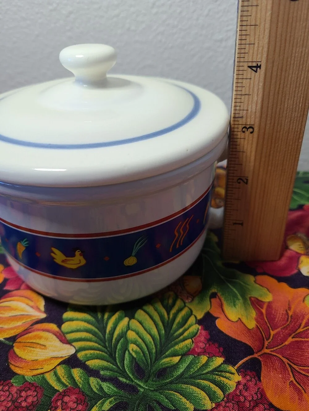 Vintage FTD Soup Bowl With Lid Covered Serving Bowl Chicken Vegetable Pattern